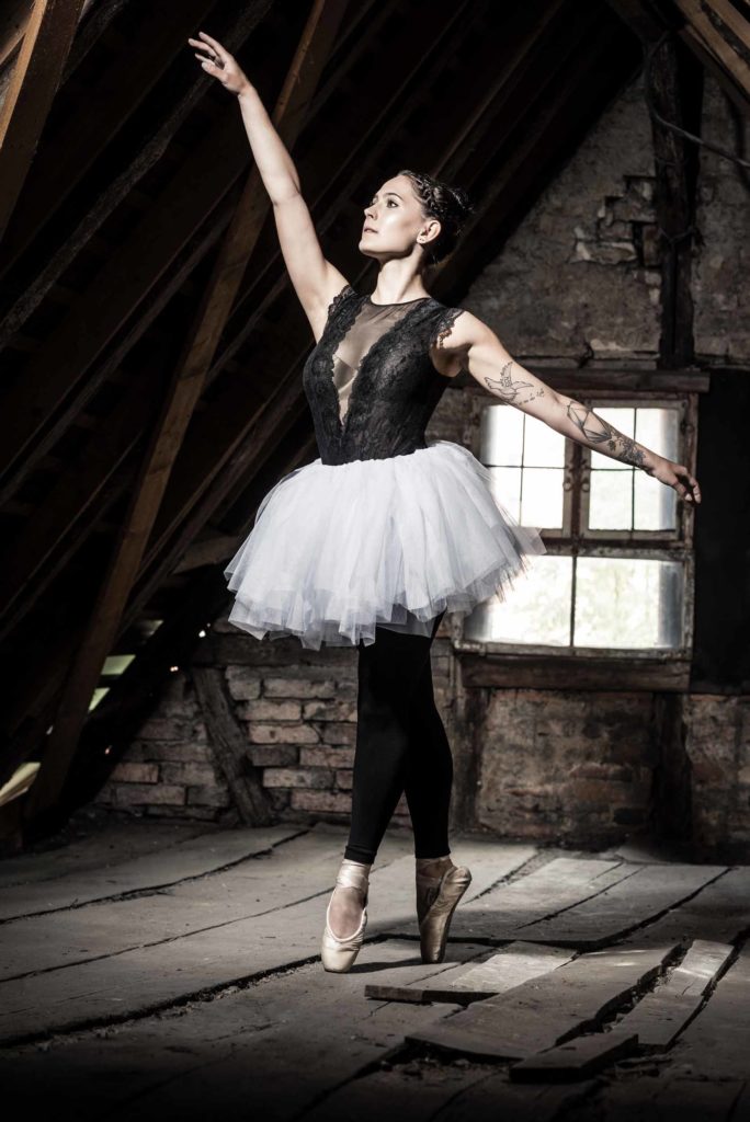 Laura B Ballerina